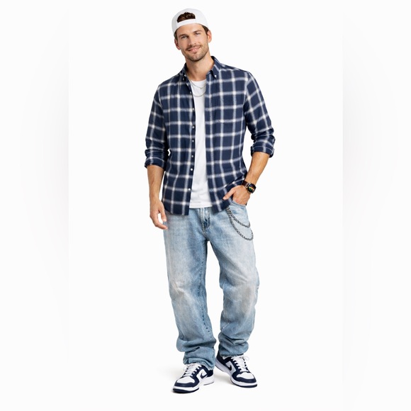 VINCE Navy Plaid Classic Fit Button Down Long Sleeve preppy cotton rayon Size M - Picture 2 of 14